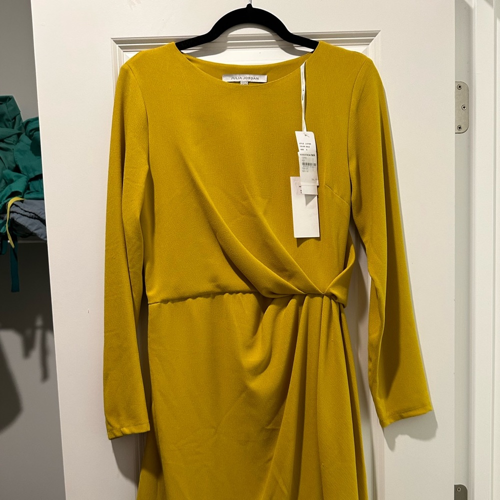 Julia Jordan Gold MIDI Dress